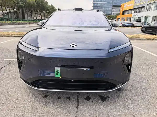 NIO ET9 2025