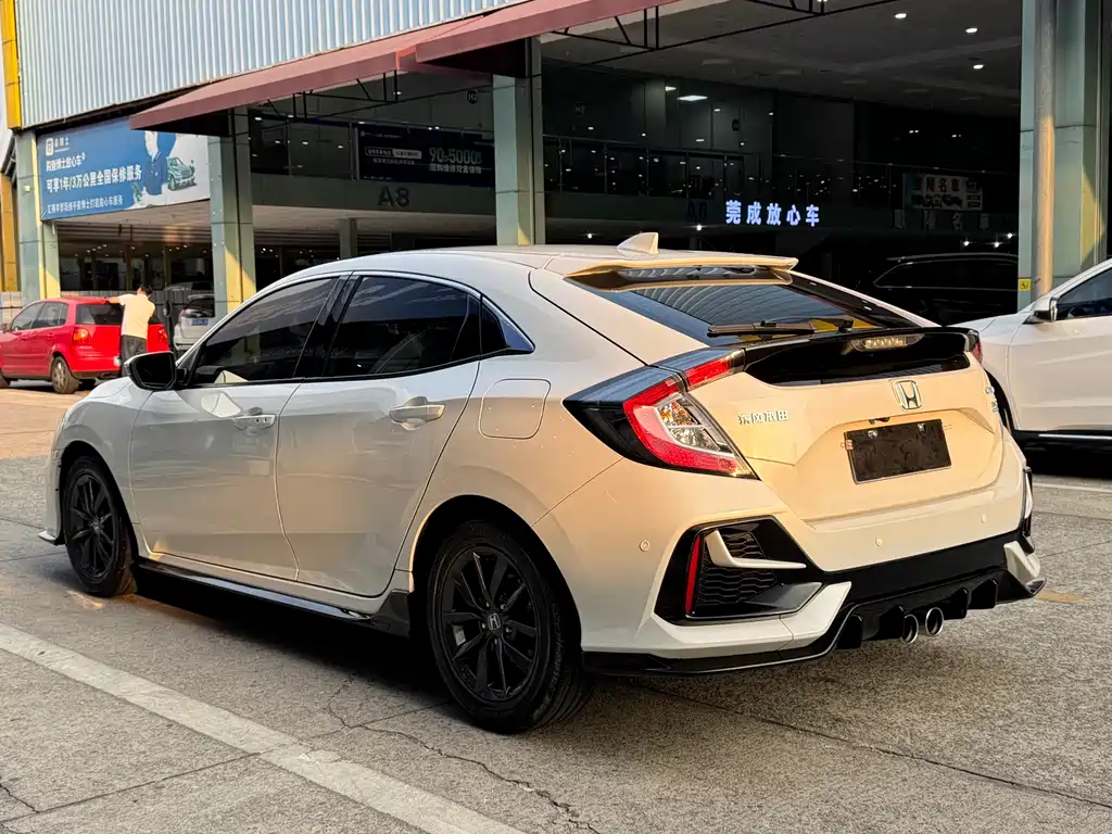 Honda Civic 2022 — фото 15