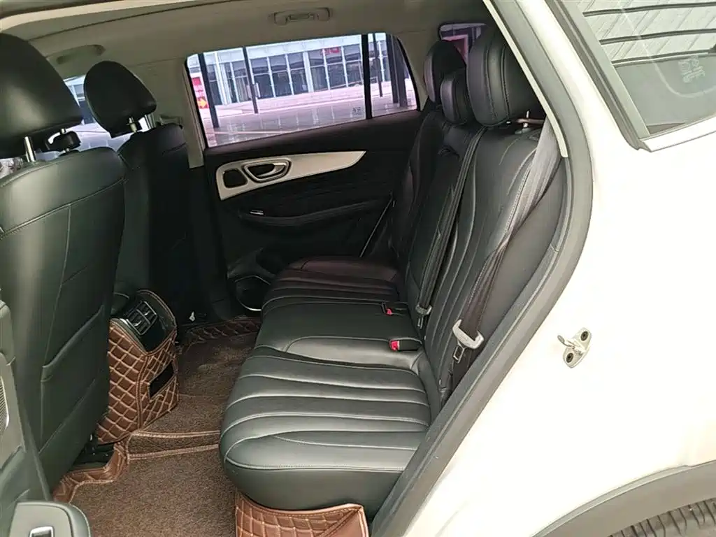 Roewe RX5 MAX 2020 — фото 17