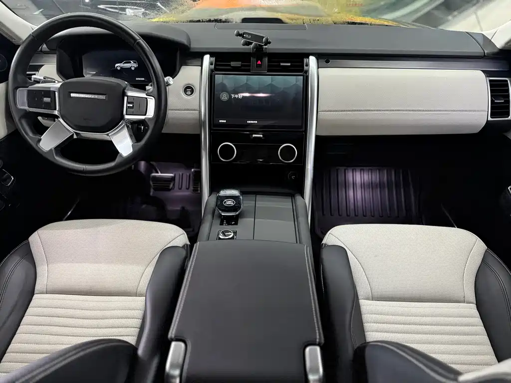 Land Rover Discovery 2021