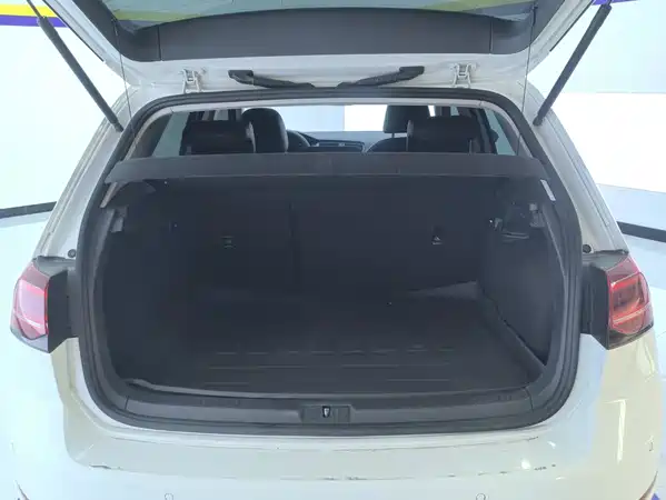 Volkswagen Golf 2020