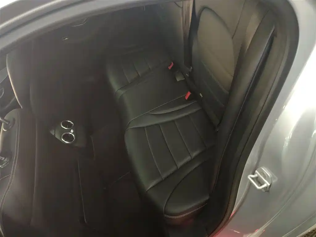 Mercedes-Benz C-Class 2015 — фото 17