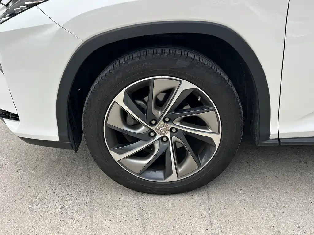 Lexus RX 2017 — фото 15