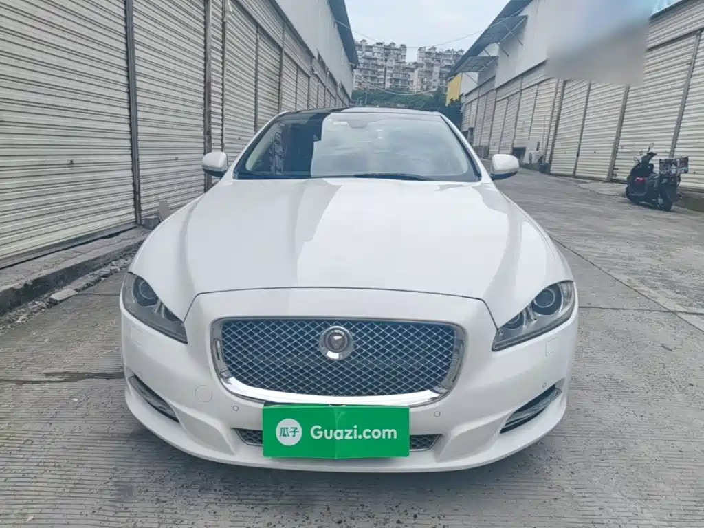Jaguar XJ 2015