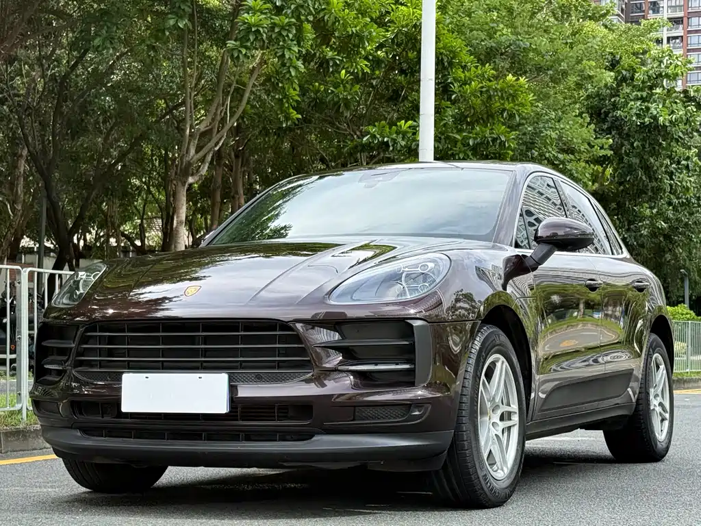 Porsche Macan 2019 — фото 1