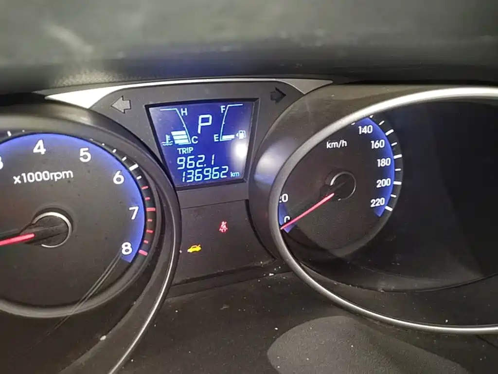 Hyundai ix35 2015 — фото 19