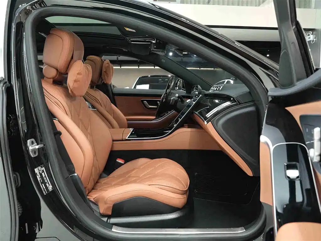 Mercedes-Benz Maybach S-Class 2023 — фото 13
