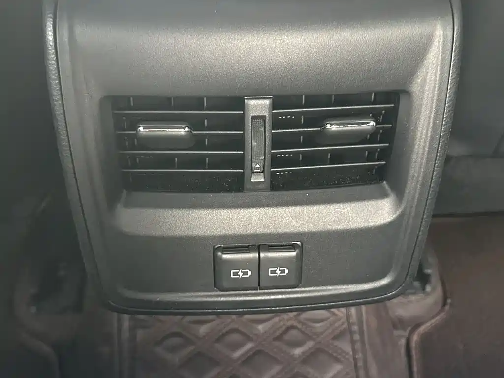 Toyota Avalon 2023 — фото 15