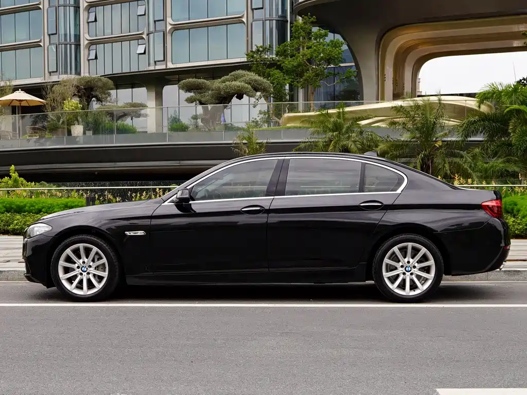 BMW 5 Series 2015 — фото 4
