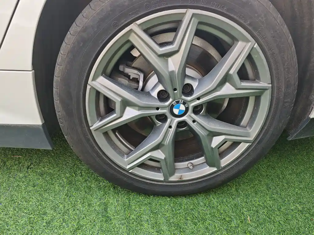 BMW i3 2025 — фото 3