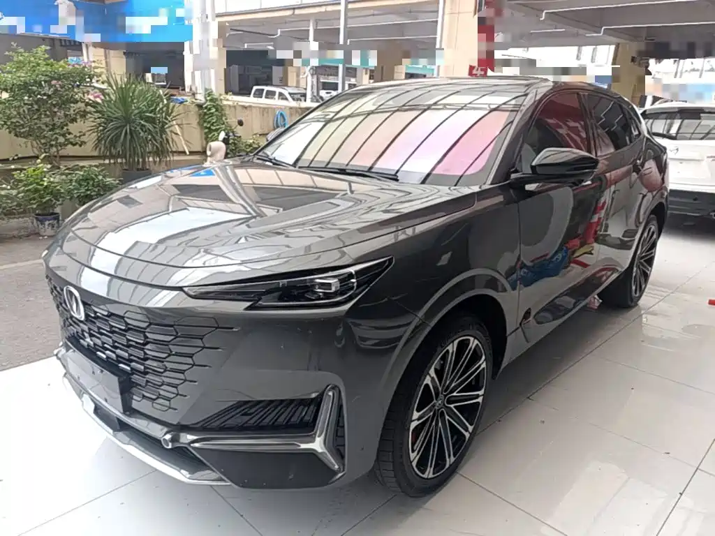 Changan UNI-K Smart Electronic Idd 2022 — фото 1