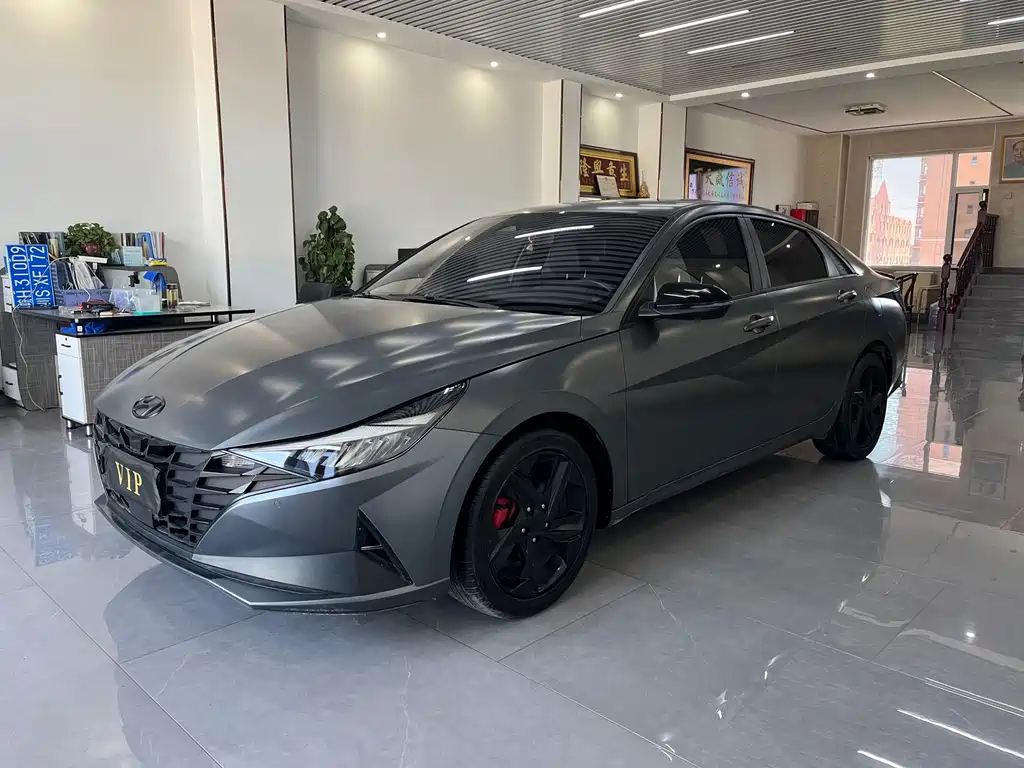 Hyundai Elantra 2023