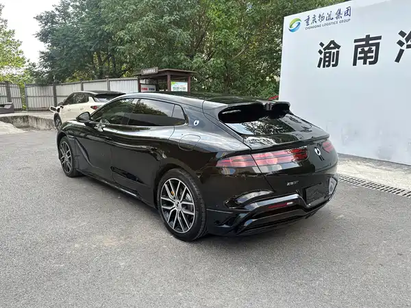 Denza Z9GT 2024