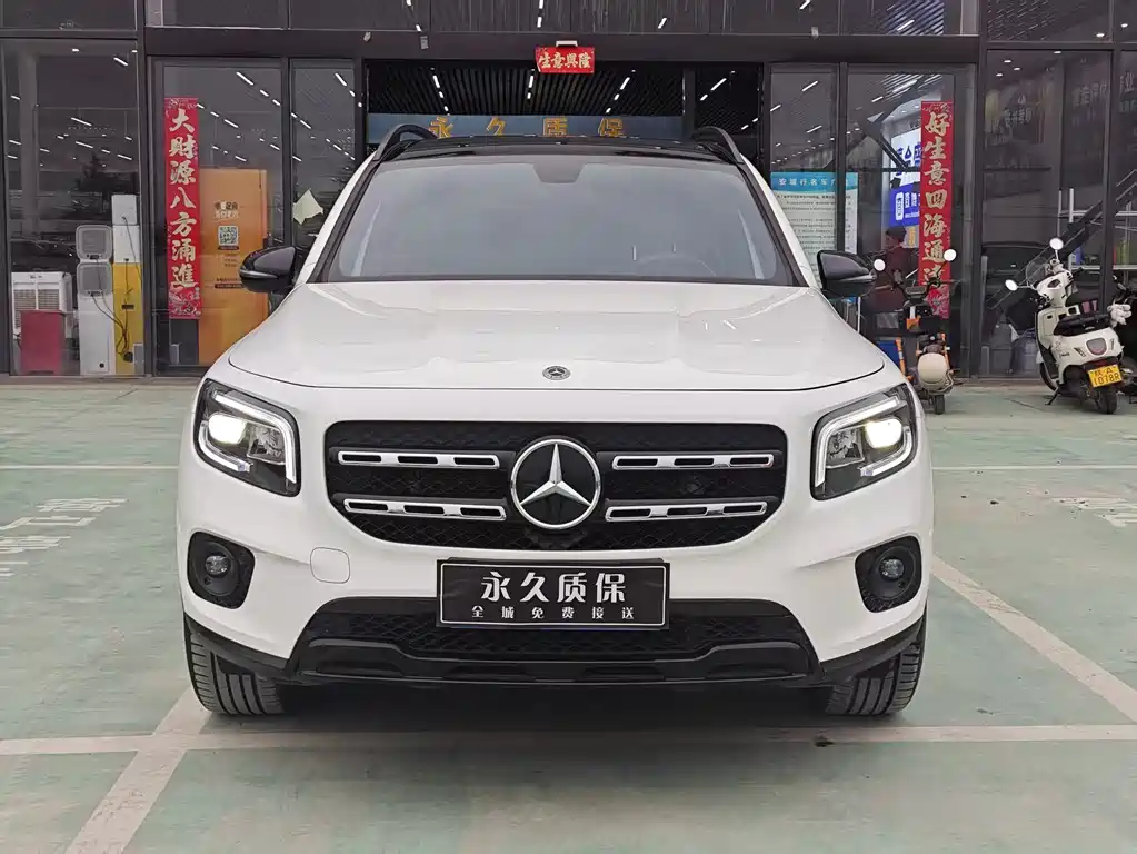 Mercedes-Benz GLB 2023 — фото 2