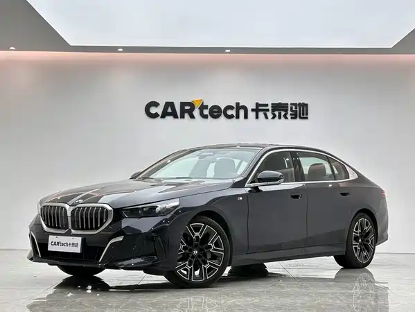 BMW 5 Series 2025