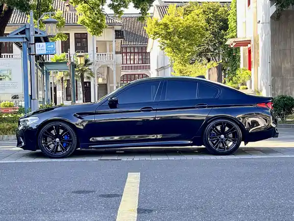 BMW M5 2020
