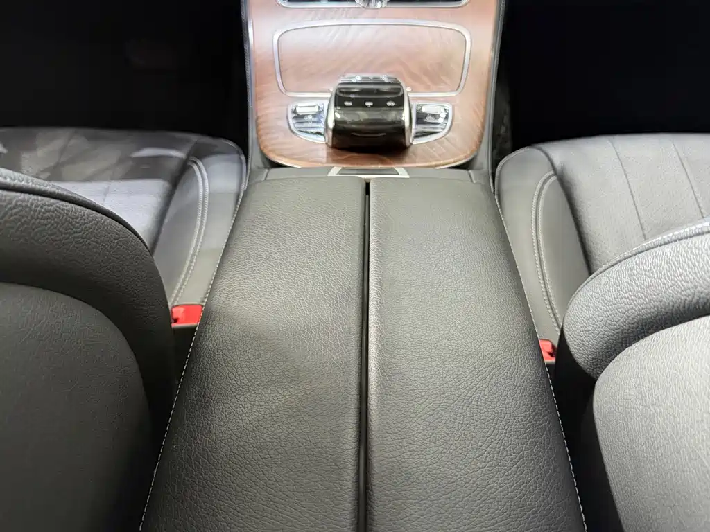 Mercedes-Benz E-Class 2018 — фото 10