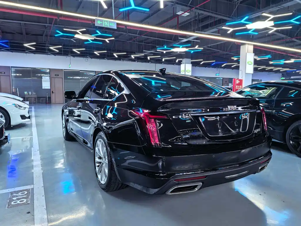 Cadillac CT5 2022 — фото 12