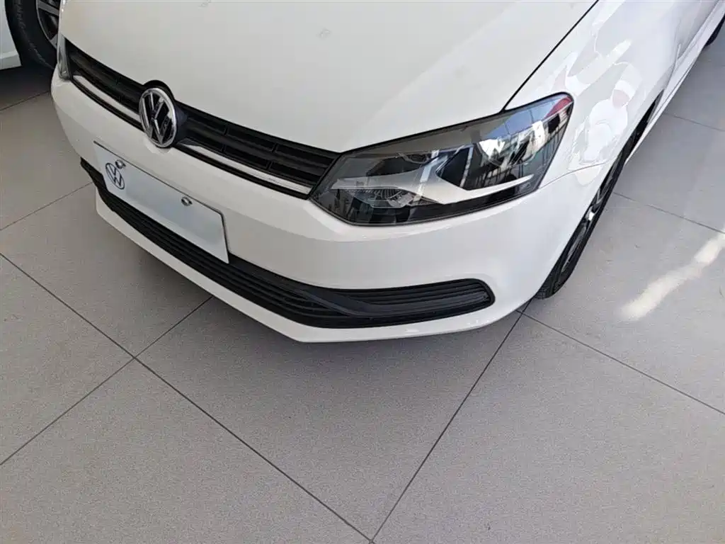 Volkswagen Polo 2019 — фото 24