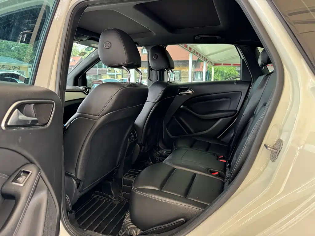 Mercedes-Benz B-Class 2018