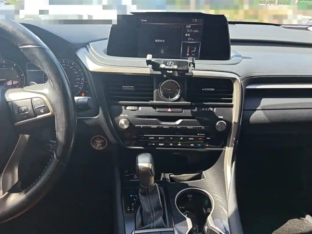 Lexus RX 2019 — фото 13