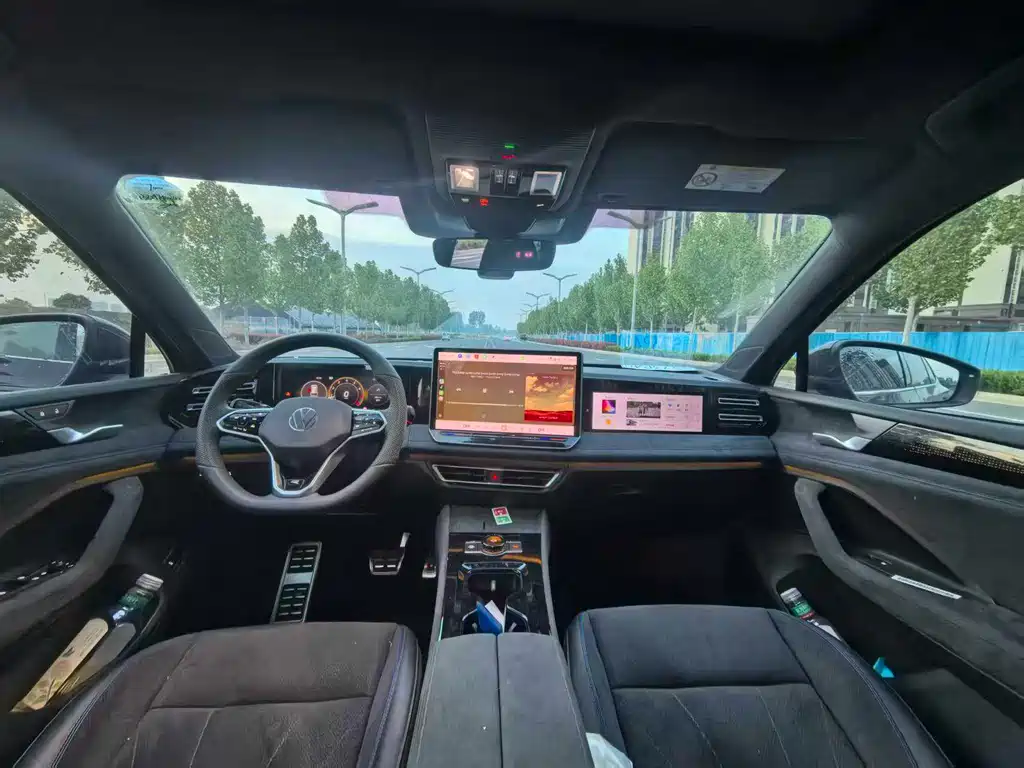Volkswagen Tiguan L 2025