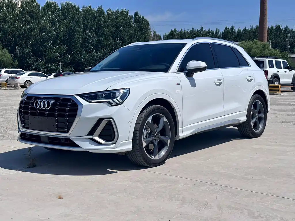 Audi Q3 2022