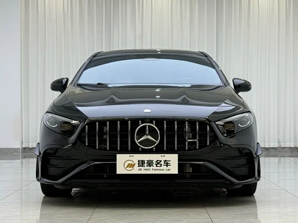 Mercedes-Benz A-Class AMG 2025 — фото 1