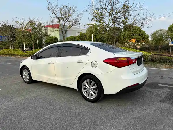 Kia K3 2013