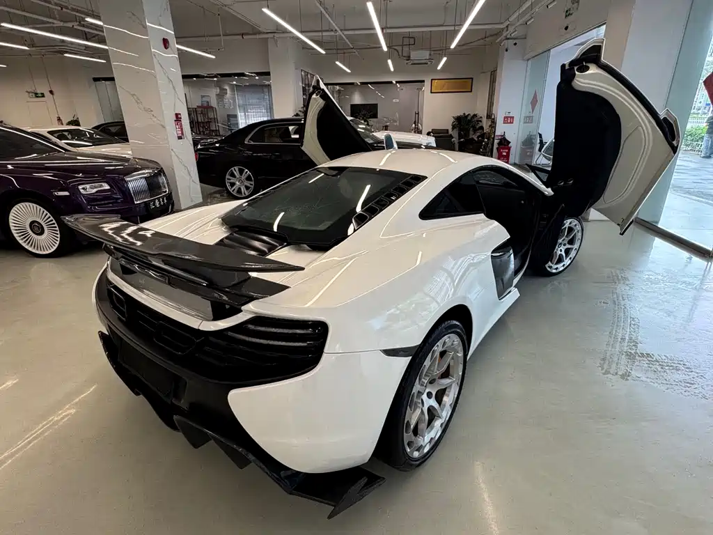 McLaren 650S 2015 — фото 7