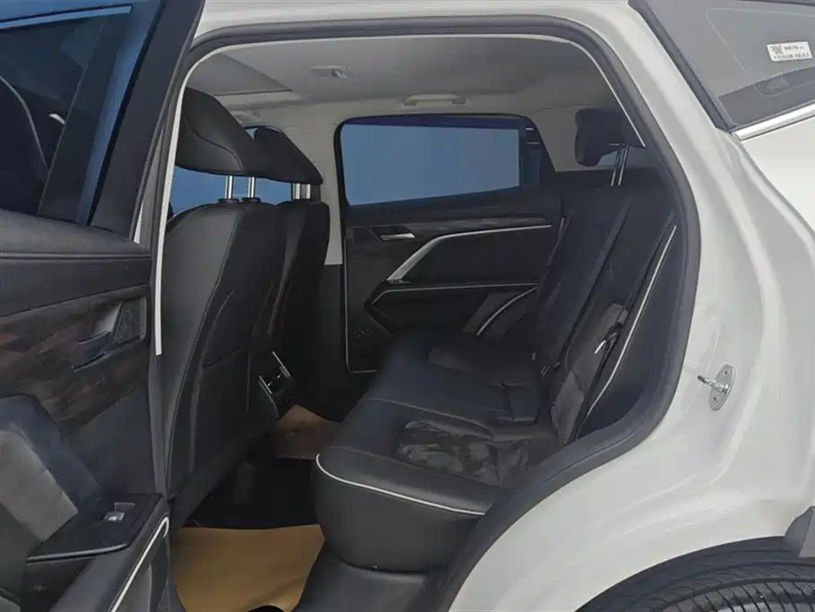 Haval H6 2023 — фото 11