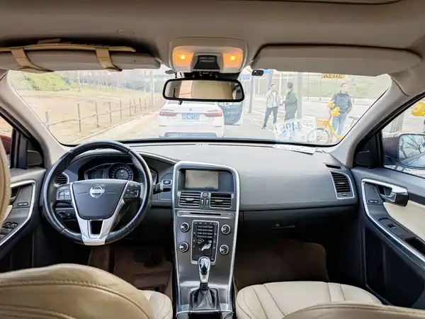 Volvo XC60 2014