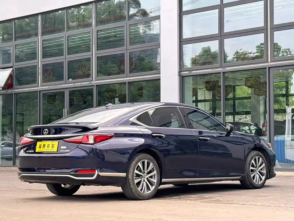 Lexus ES 2019 — фото 4
