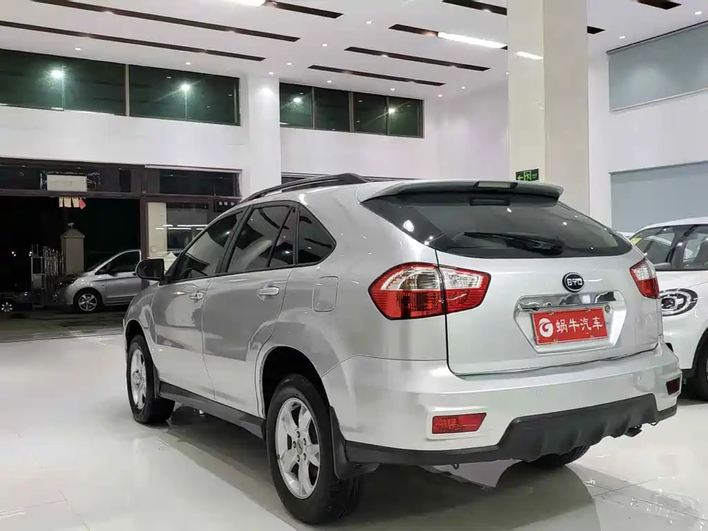 BYD S6 2014 — фото 13