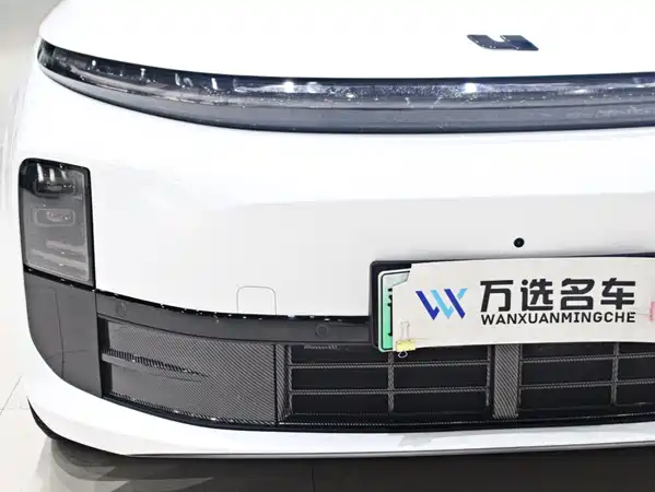 Li Auto L6 2025