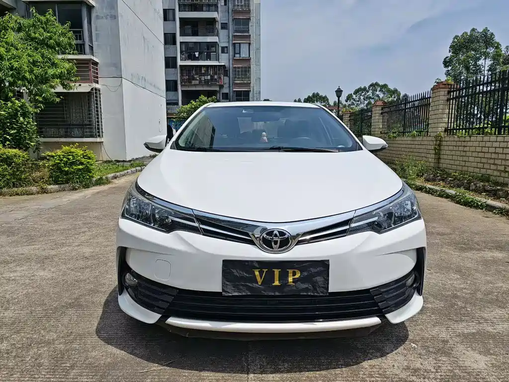 Toyota Corolla 2019 — фото 1