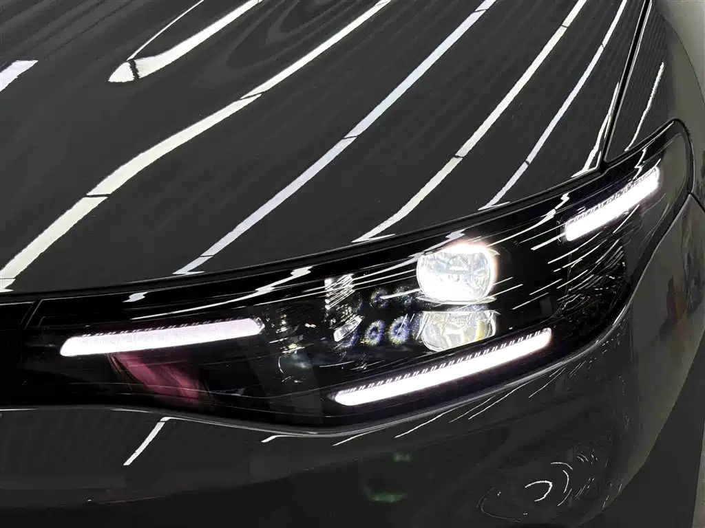 Leapmotor Lafa5 2025 — фото 11