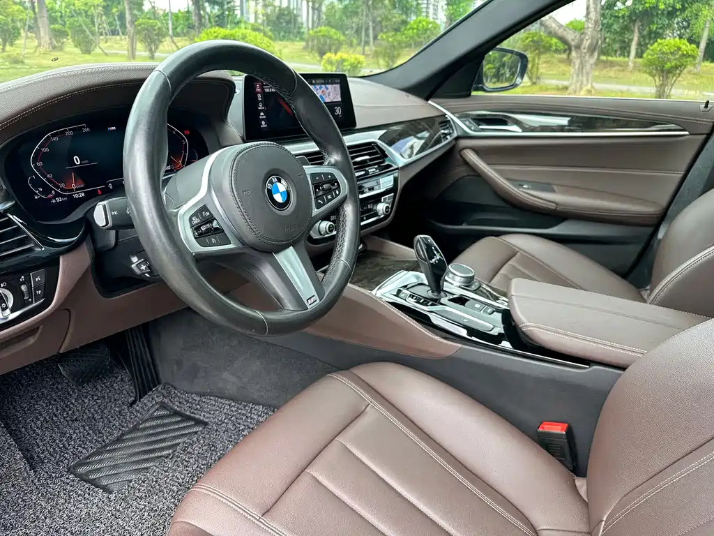 BMW 5 Series 2020