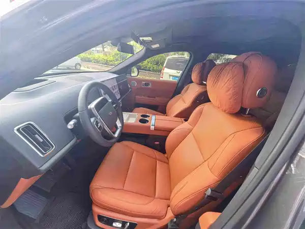 Li Auto L8 2023