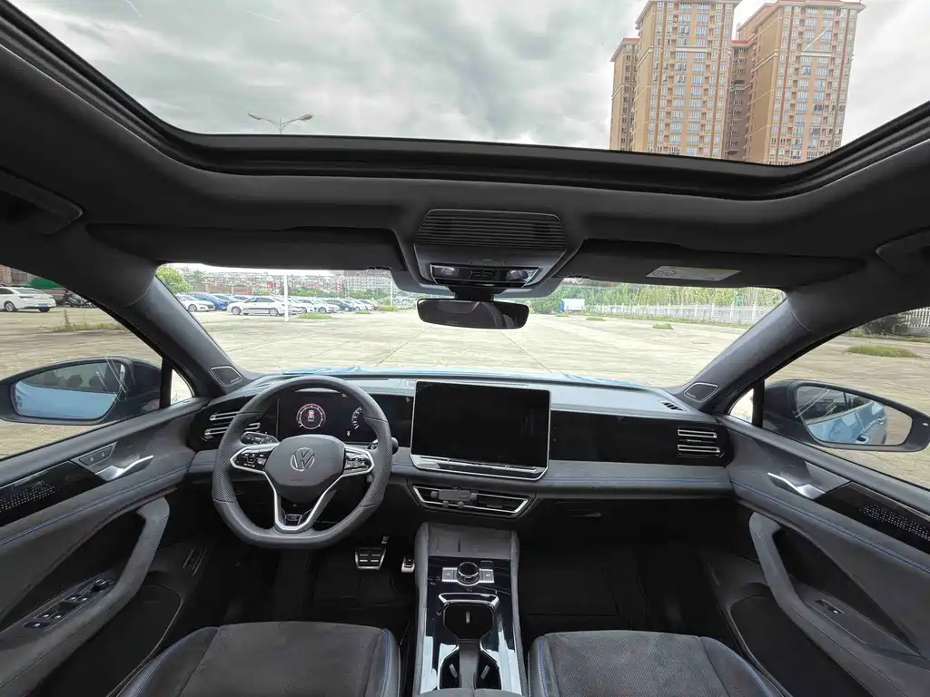 Volkswagen Tiguan L 2025