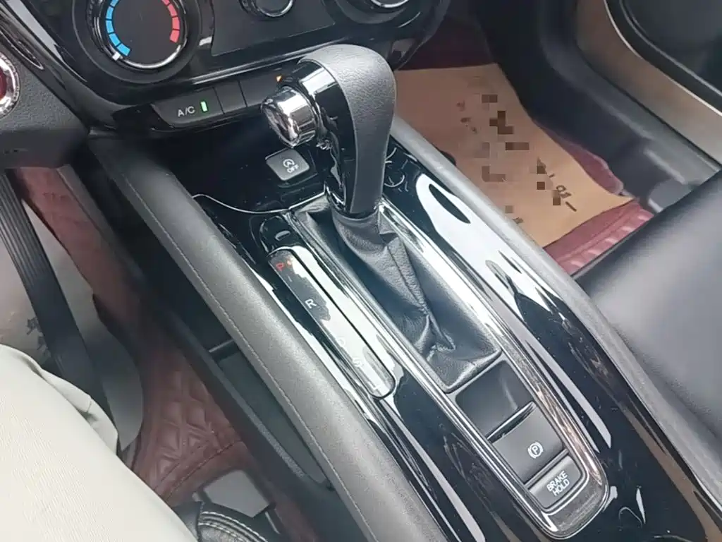 Honda Vezel 2017 — фото 14