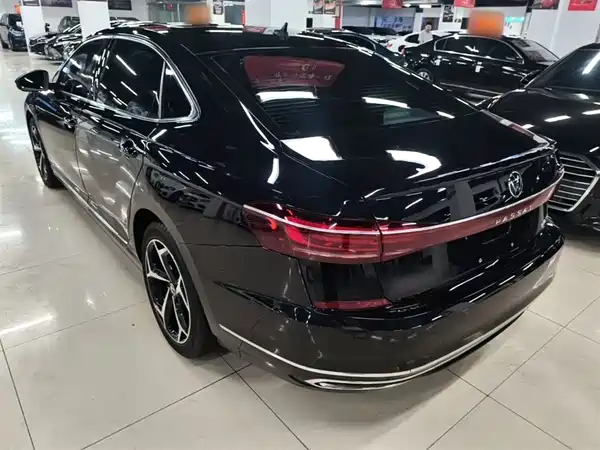 Volkswagen Passat 2023