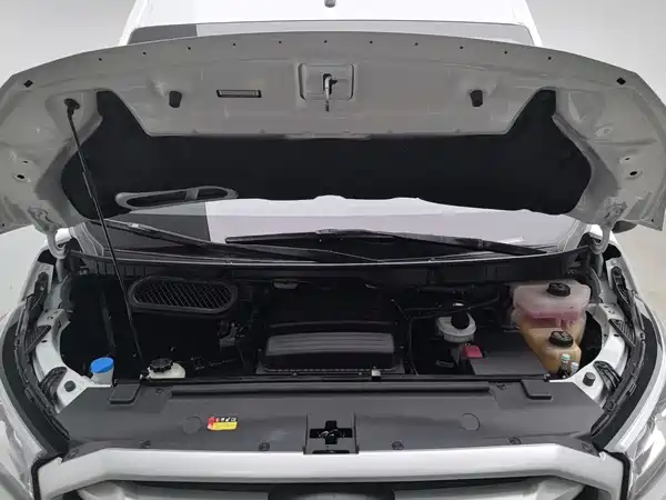 Maxus V90 2021