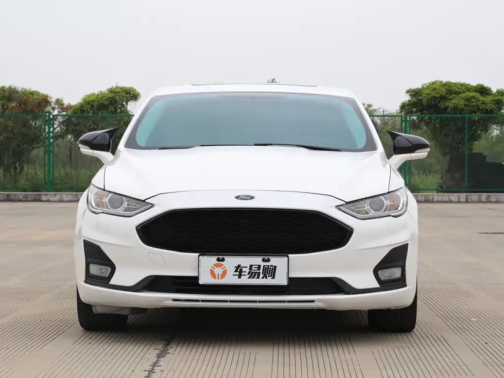 Ford Mondeo 2018 — фото 2