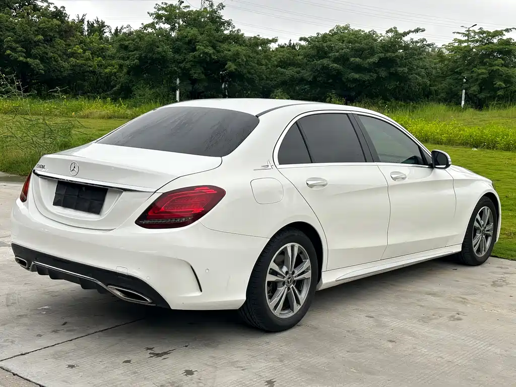 Mercedes-Benz C-Class 2019