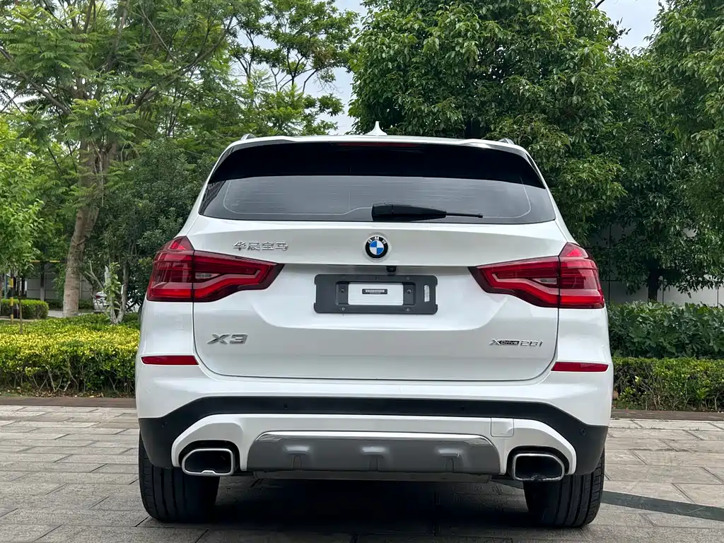 BMW X3 2018 — фото 8