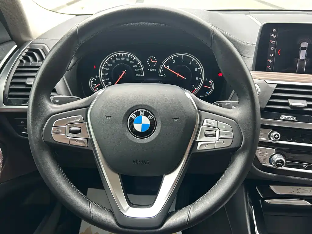 BMW X3 2018 — фото 13