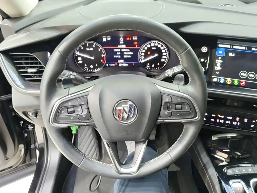Buick Envision Plus 2024 — фото 11