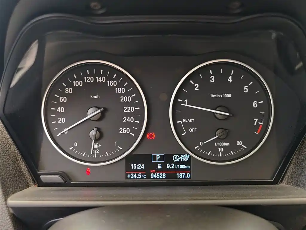 BMW 1 Series 2016 — фото 11