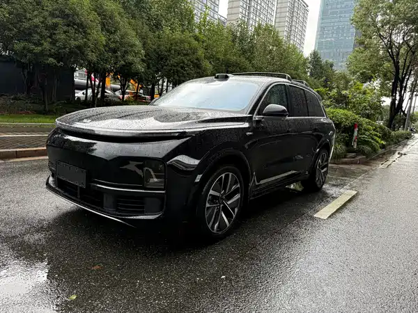 Li Auto L8 2024
